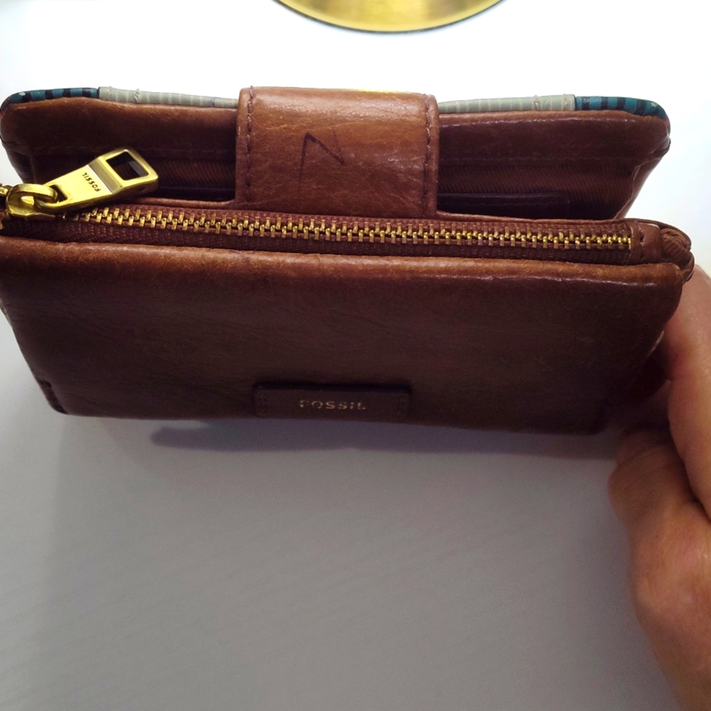 Fossil Multicolor Wallet - Picture 4 of 8